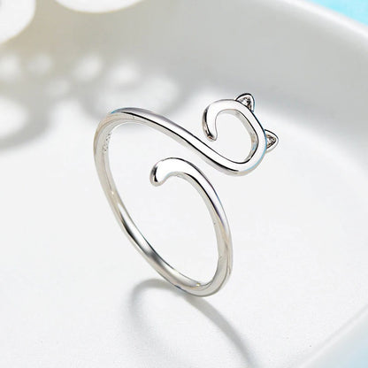 Adjustable Size Yarn Ring Cat Ears Crochet Ring Beginner Knitting Crocheting Loop Thread Wrapped Rings Tension Regulator Tool